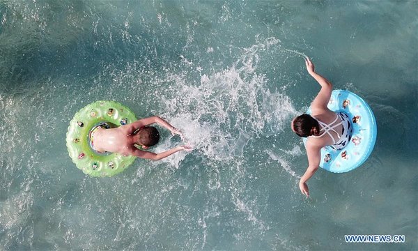 小巷深处的特色小店探秘,最新Older Woman Fun体验分享