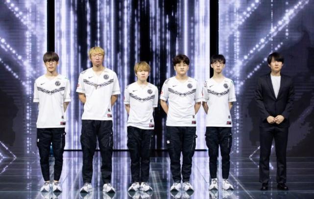 最新挣钱手游，游戏赚钱两不误的绝佳选择！