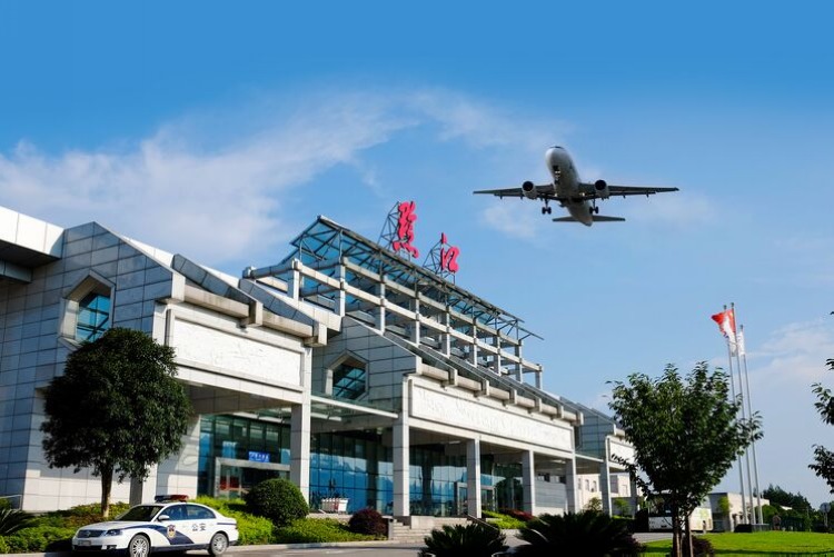 黔江最新新闻揭秘，小巷深处的独特风味