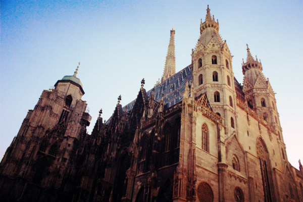 欧洲历史长河辉煌篇章，最新深度游记探索欧洲大陆的魅力时光