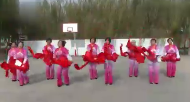 最新广场舞拥军秧歌,与自然美景的交融,内心平和之旅的启航