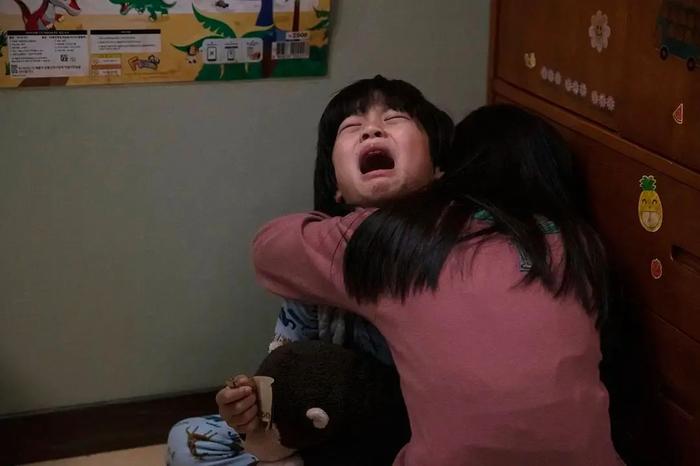 最新后妈打孩子视频,深度论述与关注反思