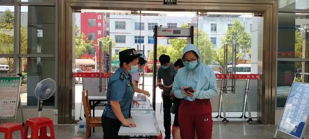 新三码必中一澳门今晚开奖,数据解释说明规划_LOQ93.123电信版