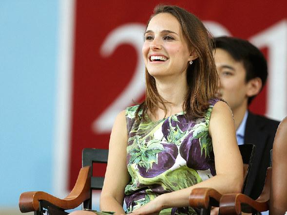 Dior最新代言人,爱与陪伴的日常故事,展现日常魅力风采