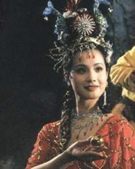 演员张青带你探索科技魅力，全新高科技产品体验之旅