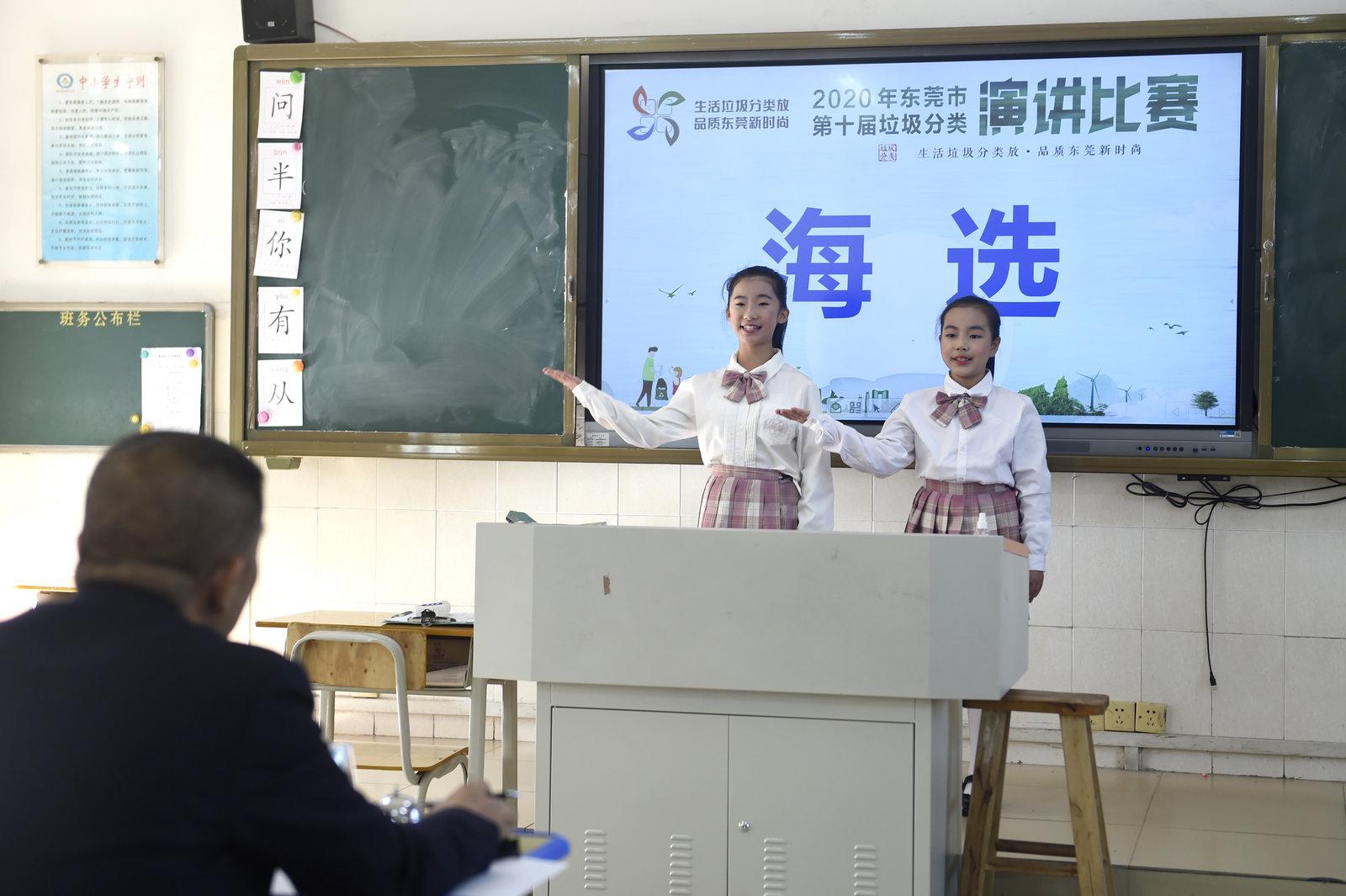 巷弄深处的演讲魔法屋，动感瞬间的魅力展现