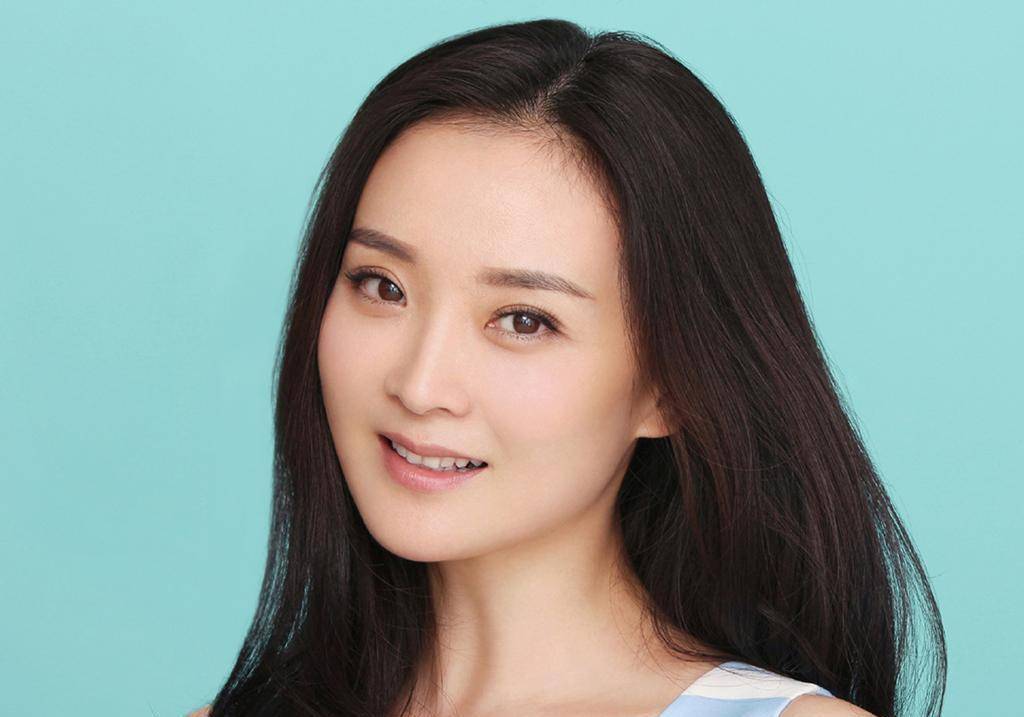 费县演员引领科技新风尚，智能生活的先锋体验