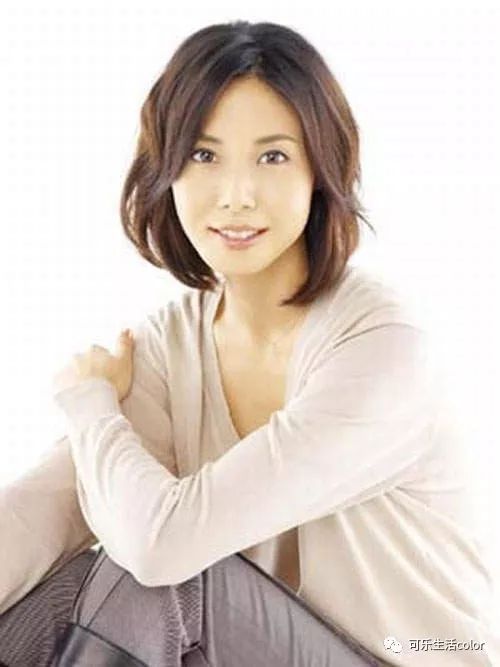 日本熟女明星的温馨日常,爱与陪伴的时光