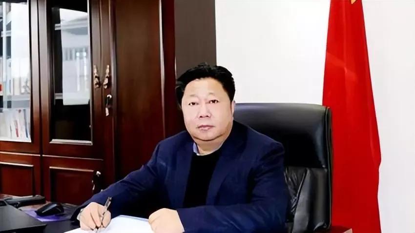 成都范毅的最新日常故事及动态更新