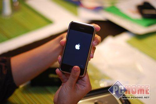 最新款智能手机推荐，与大自然美景的完美结合