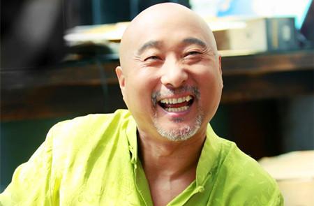 科技新品璀璨登场，引领智能生活新潮流，最新小品相声展现科技魅力