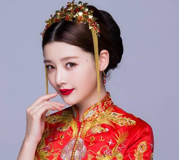 最新妆面造型,探索自然美景,寻找内心平和的旅程