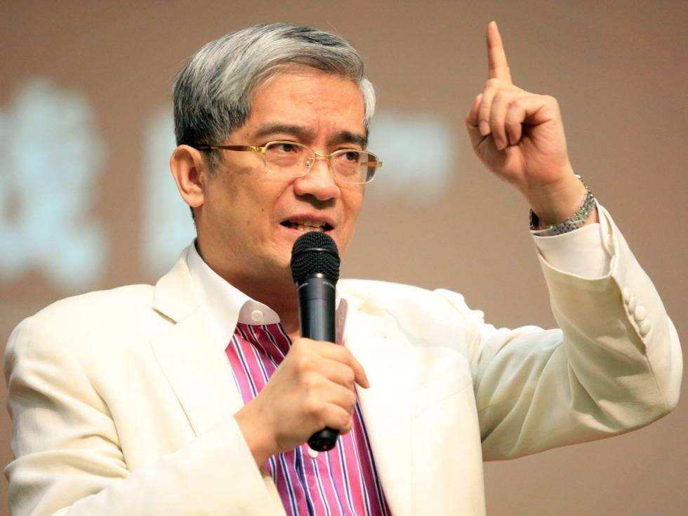 朗咸平最新演讲，友情与陪伴的温馨故事视频揭晓