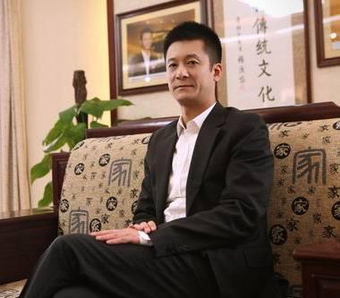 束昱辉的最新日常，友情、欢笑与家的温馨时刻