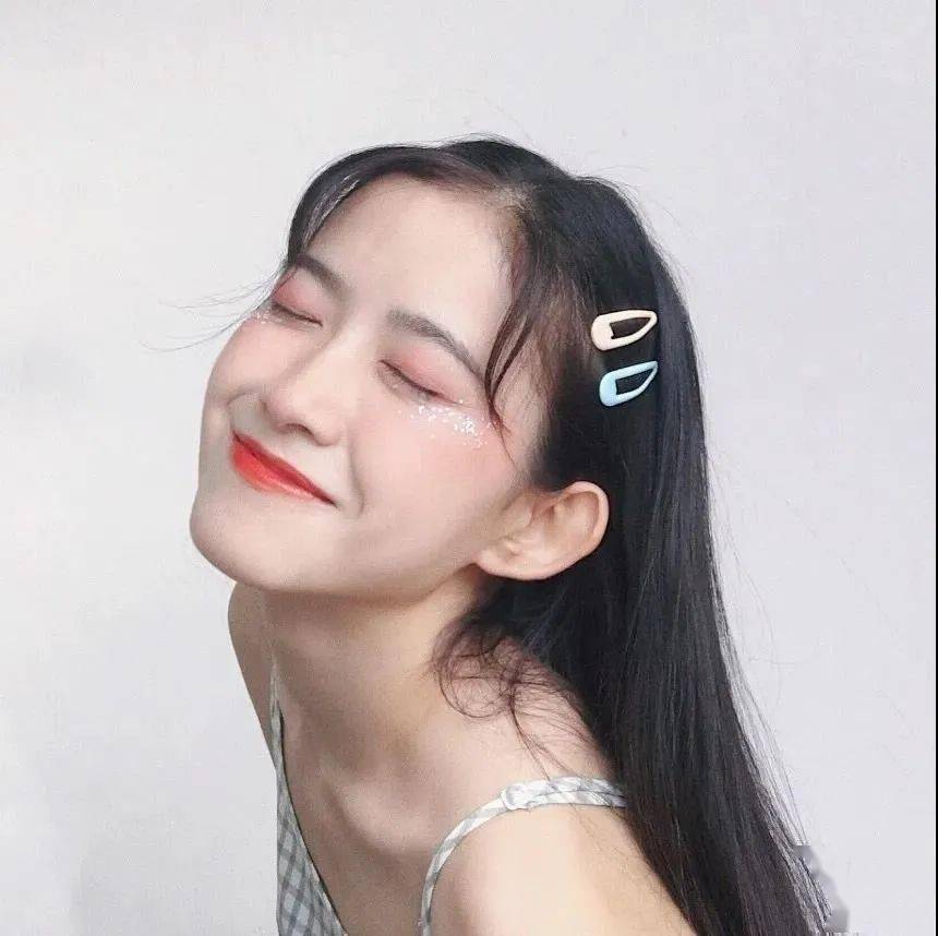 2025最新女头制作指南,时尚发型设计步骤