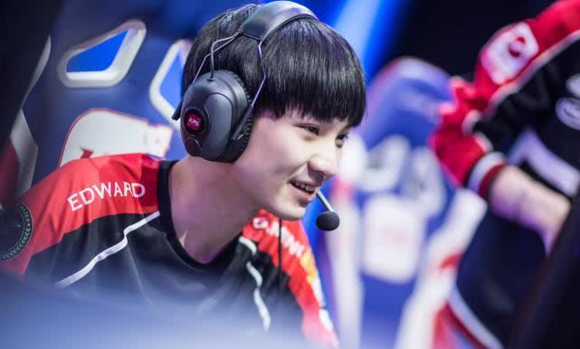 LPL最新比赛视频,小巷中的电竞天堂特色小店回顾