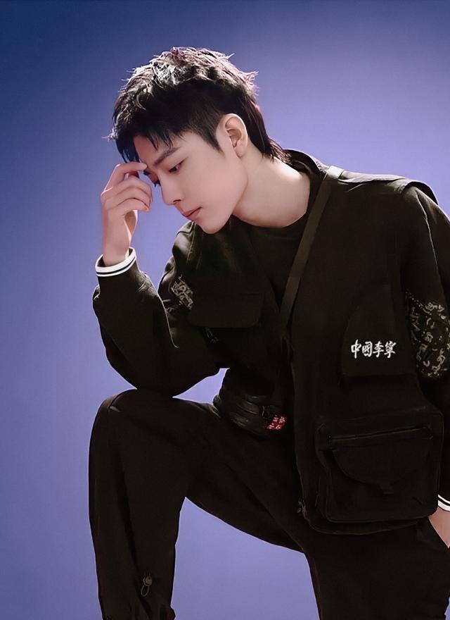 肖战李宁最新科技产品亮相,探索前沿科技时尚新篇章