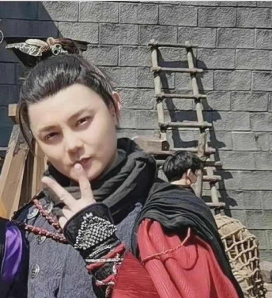 尹正最新剧集,小巷深处的隐秘故事