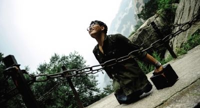 无腿男子如何独立完成生活任务与技能学习——挑战与策略