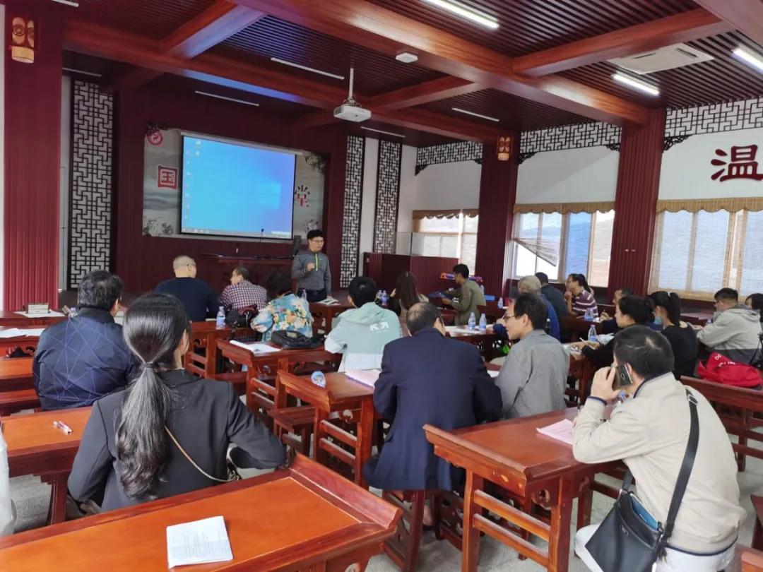 教学教研最新动态,探索自然美景的治愈之旅报道