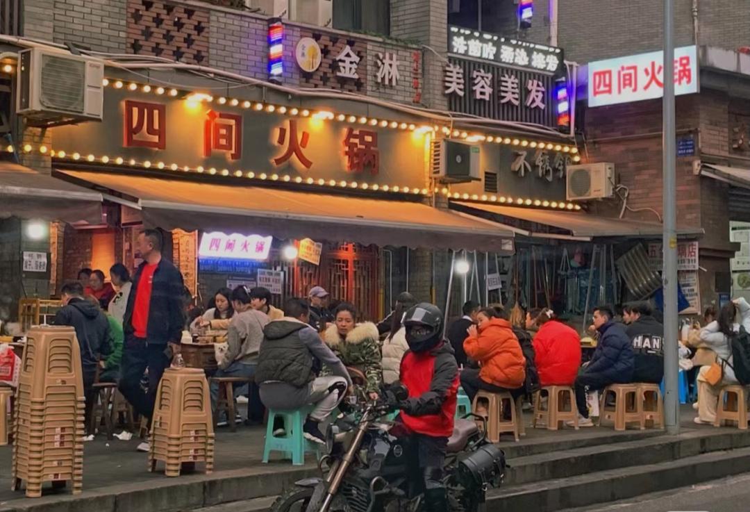 2024最新餐饮加盟，与自然美景共舞的美食之旅，探寻内心的宁静平和