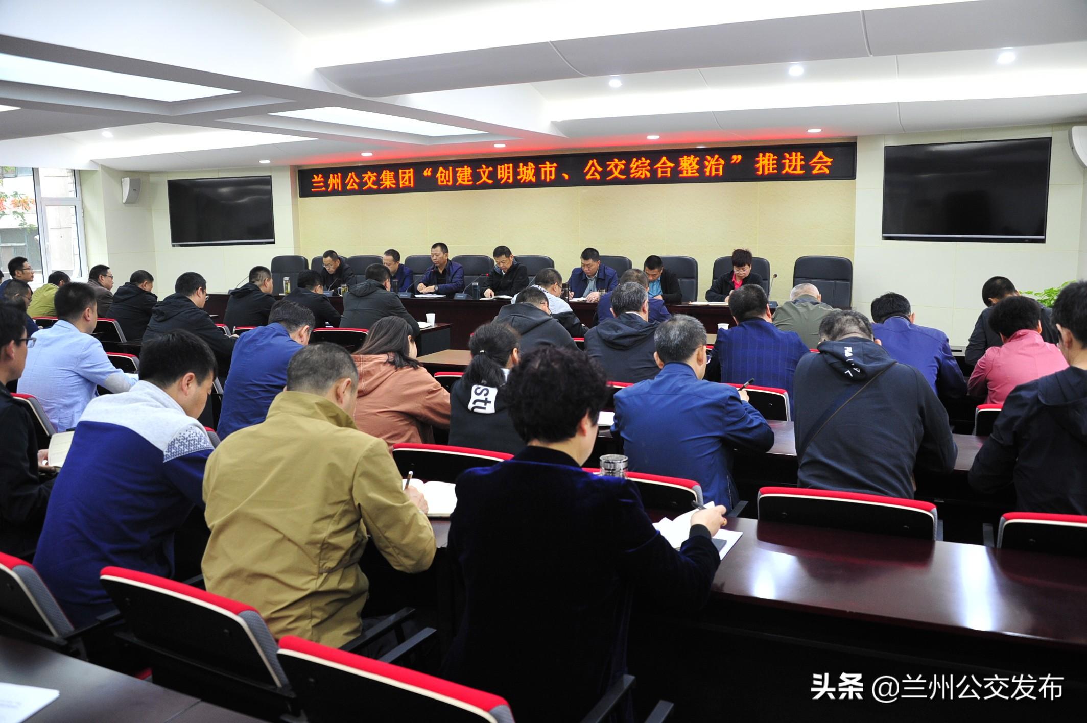 梁国庆,演技深度与公众形象的双重塑造之旅