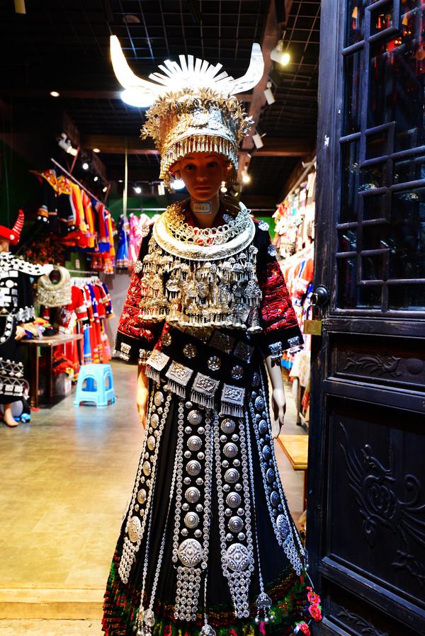 丹寨旅游小镇最新动态,蓬勃发展与挑战并存同步更新