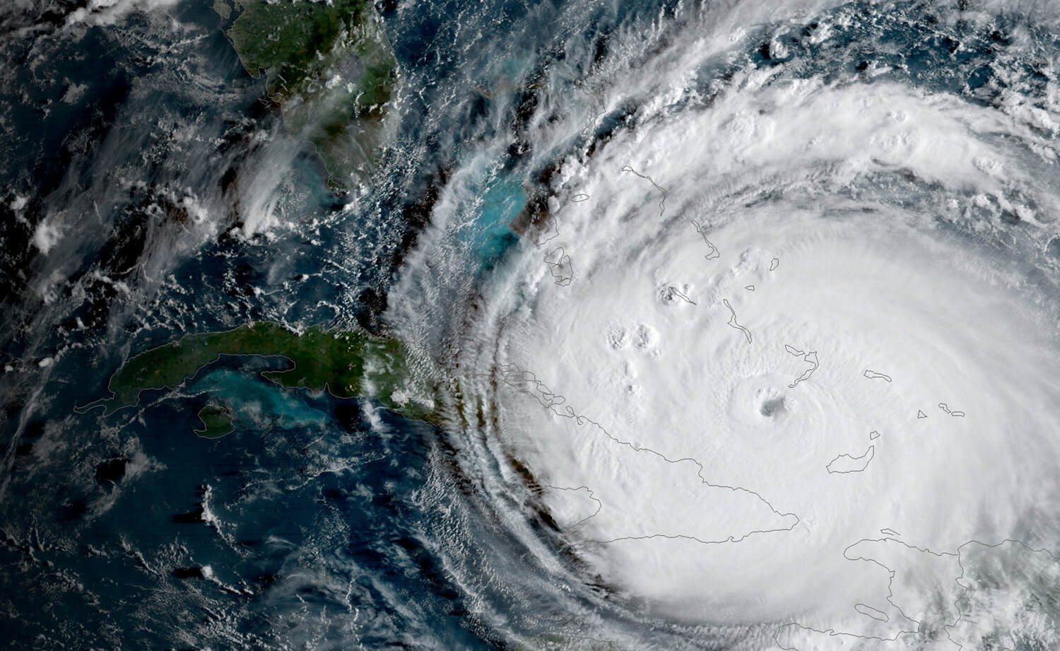 美国台风艾玛最新动态,揭秘小巷中的隐藏瑰宝