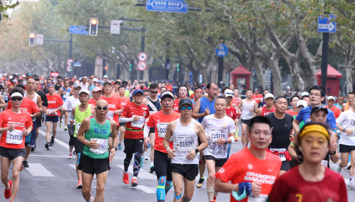 刘大伯参加老年人运动会长跑比赛的多角度解读