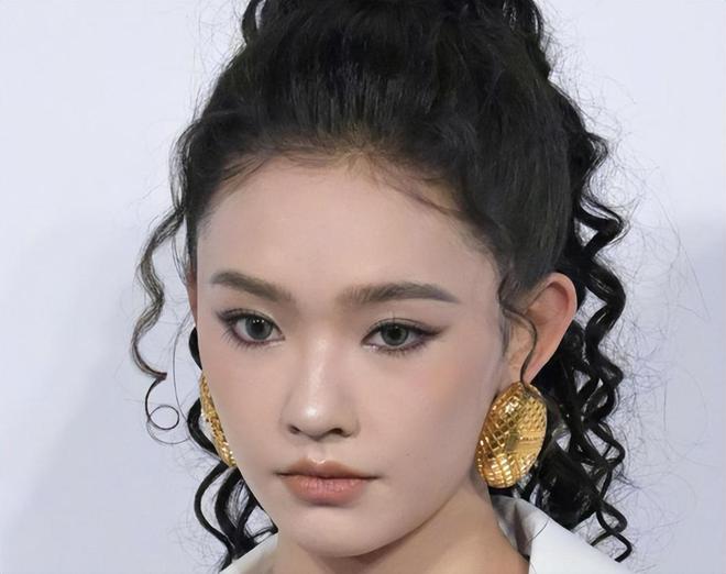 年轻明星，闪耀不止夜晚的璀璨之星
