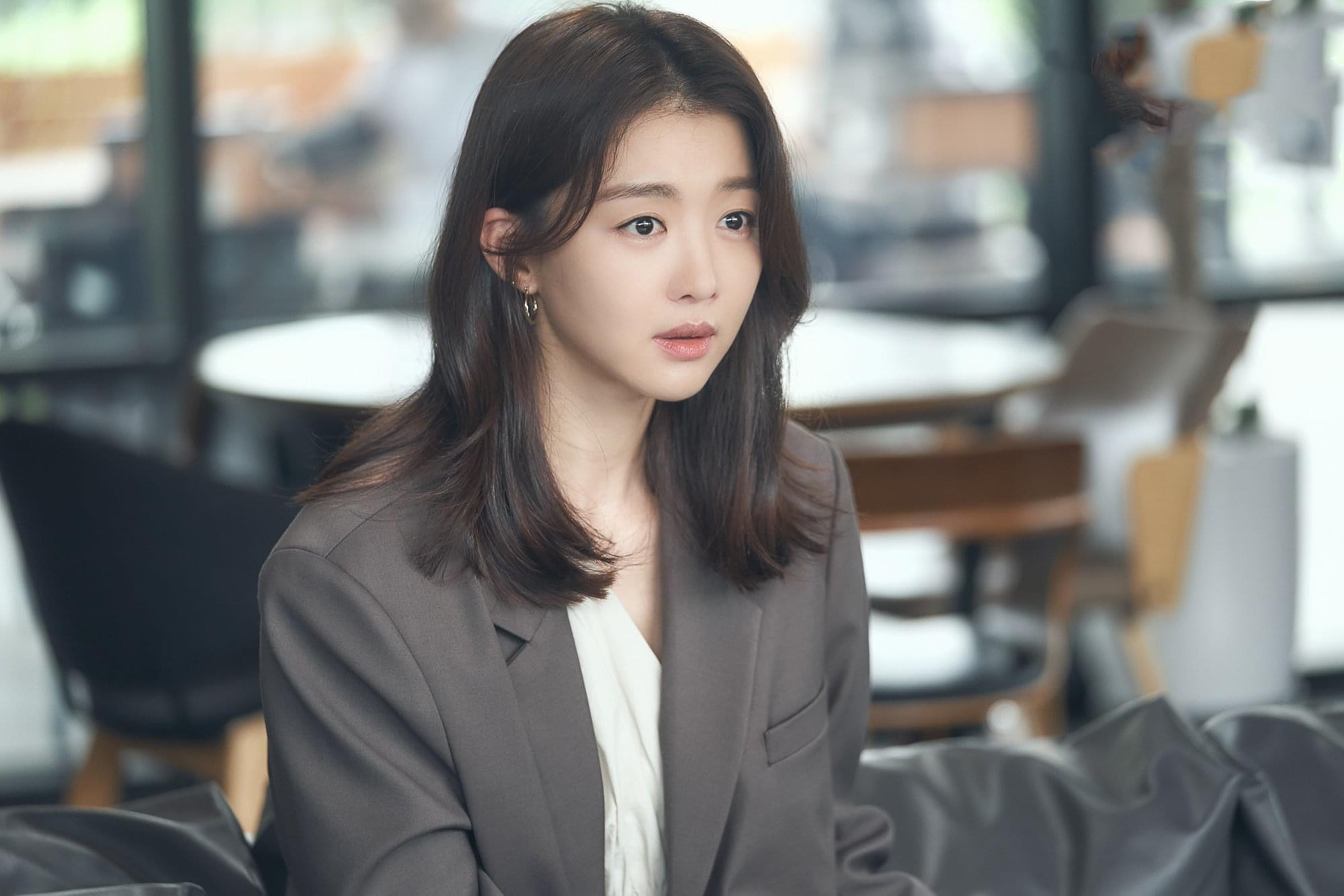 申智贤与小巷深处的神秘奇缘,一家隐藏版特色小店的电视剧故事