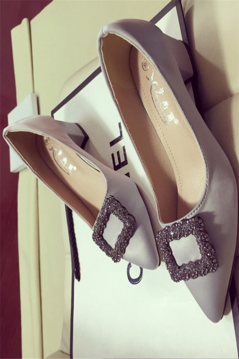 时尚与个人立场交融,2017年新款高跟鞋推荐与潮流探讨