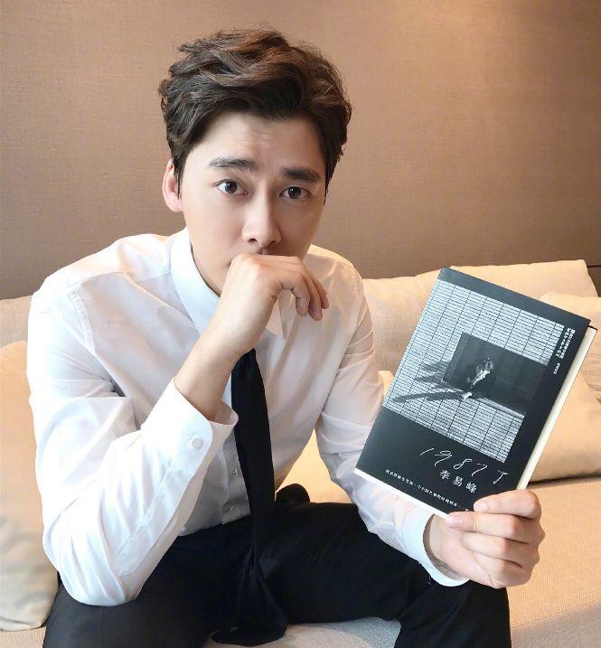 李易峰最新多维魅力写真集展现风采