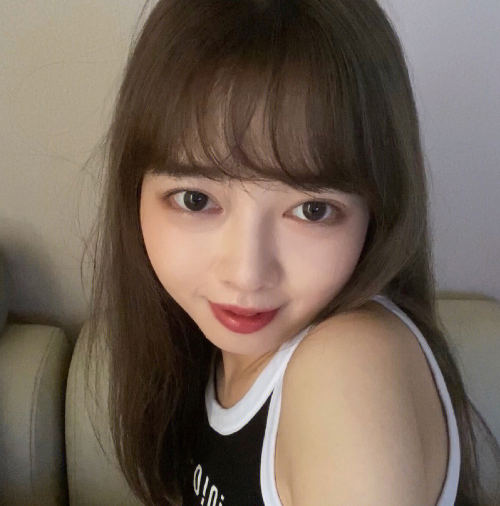 最新网络自拍,阳光下的欢乐时光记录者