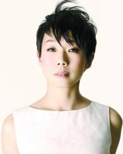 龙凤智多星星光熠熠的演员阵容与励志人生