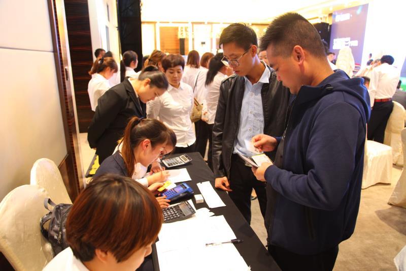 全新上市奶粉,美味营养与自信成就感的源泉