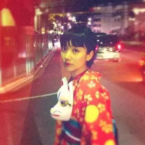 双子座女明星的旅行探索,自然美景与内心平和的追求