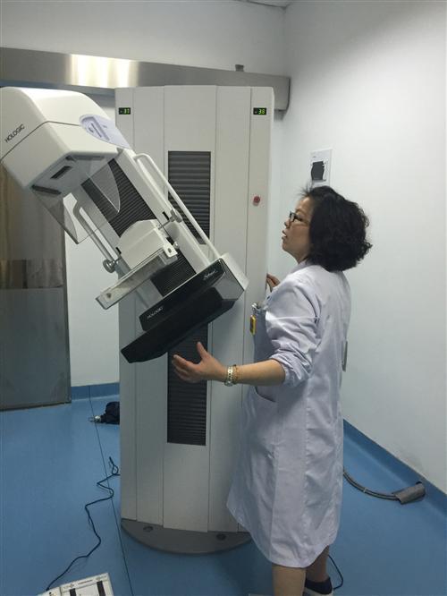 最新乳腺检查设备使用步骤指南,操作方法与注意事项