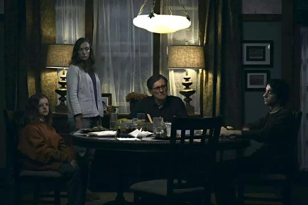 遗传厄运演员的日常趣事与温馨时光揭秘