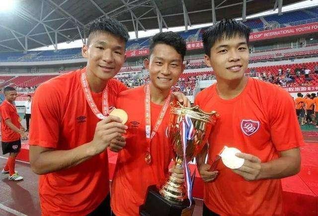 梦境中的绿茵足球赛,一场关于激情与荣耀的追逐