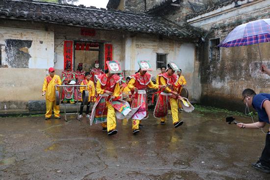 灵山隐藏版特色小店惊艳亮相,小巷深处的独特风味最新新闻