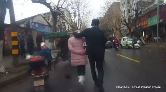 湖州最新站街女现象探讨
