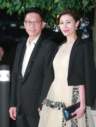 李嘉欣最新访谈揭示变化的力量,自信与成就感的源泉,展现岁月之美