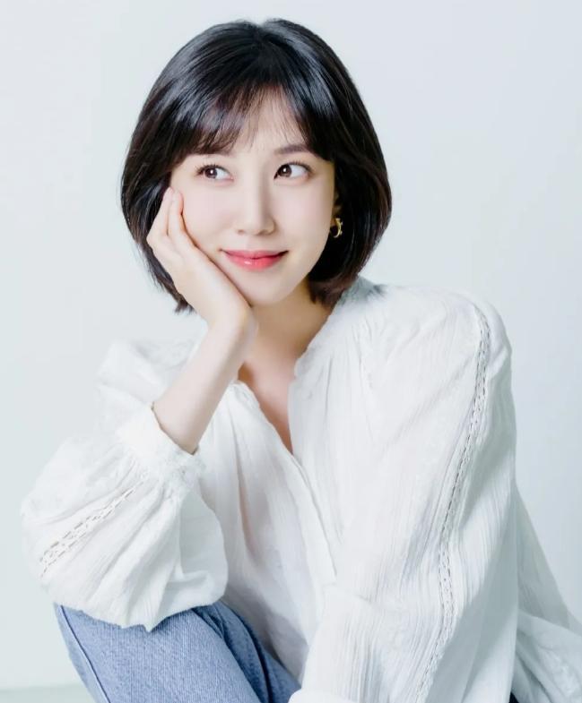 温馨时光,探索最新女生图片的奇妙旅程