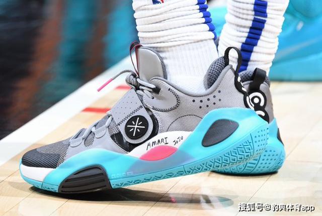 韦德最新篮球鞋发布,时尚与性能完美结合