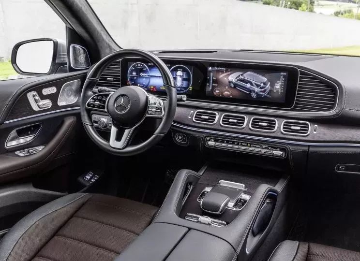 奔驰最新中控,驶向自然美景,探寻内心宁静与平和的旅程