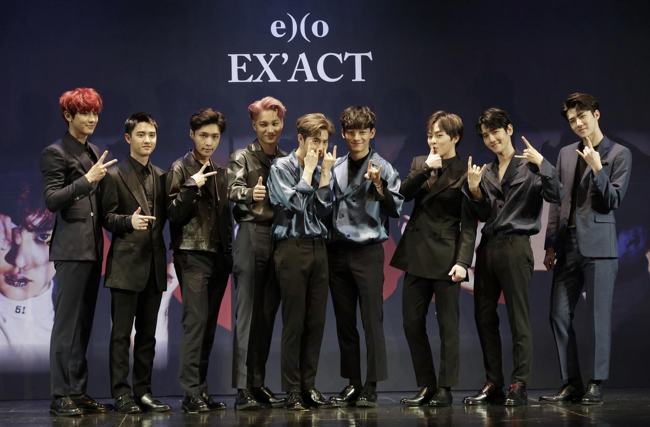 新闻评论2025最新热议焦点,时代脉搏下的观点碰撞