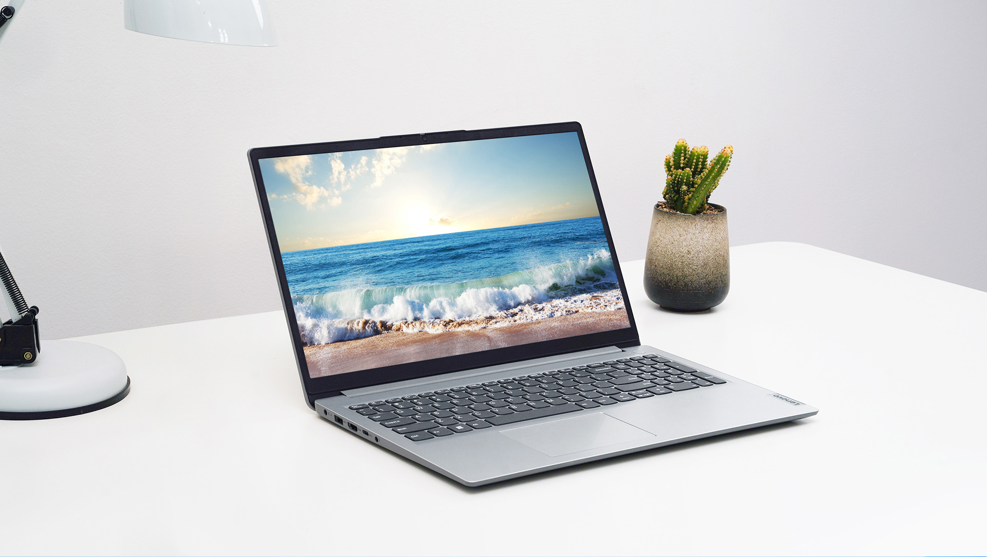 最新Ideapad款,办公娱乐两不误,瞬间爱上办公与娱乐体验!