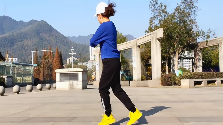 最新曳步舞,与自然美景共舞,探寻内心平和之道