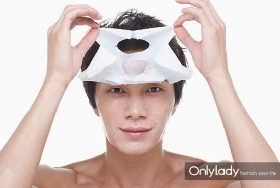 护肤男士重塑自信，拥抱改变与成就感的旅程